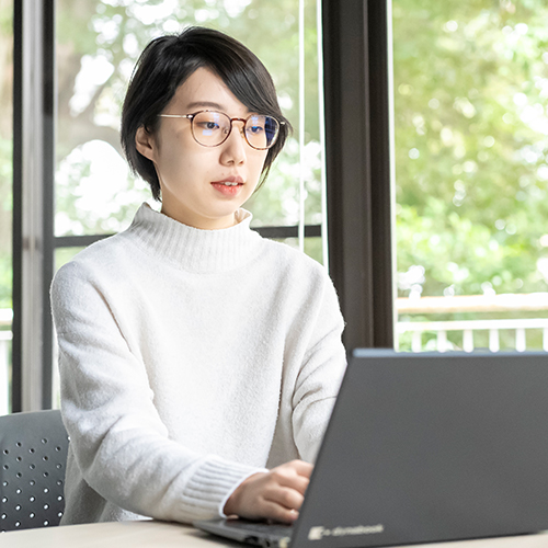 情報システム学科4年生の学び